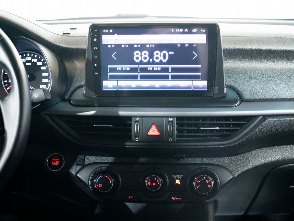 Kia K3 2020 - фото автомобиля