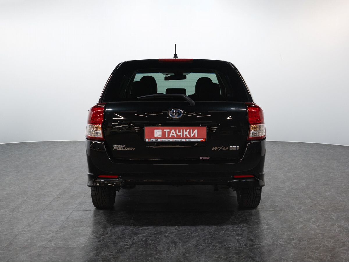 Toyota Corolla 2015 - фото автомобиля