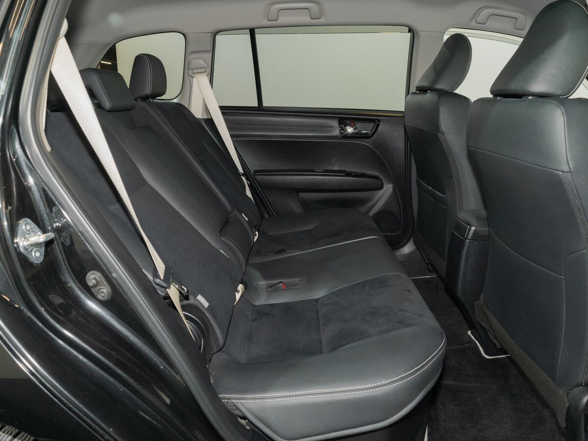 Toyota Corolla 2015 - фото автомобиля