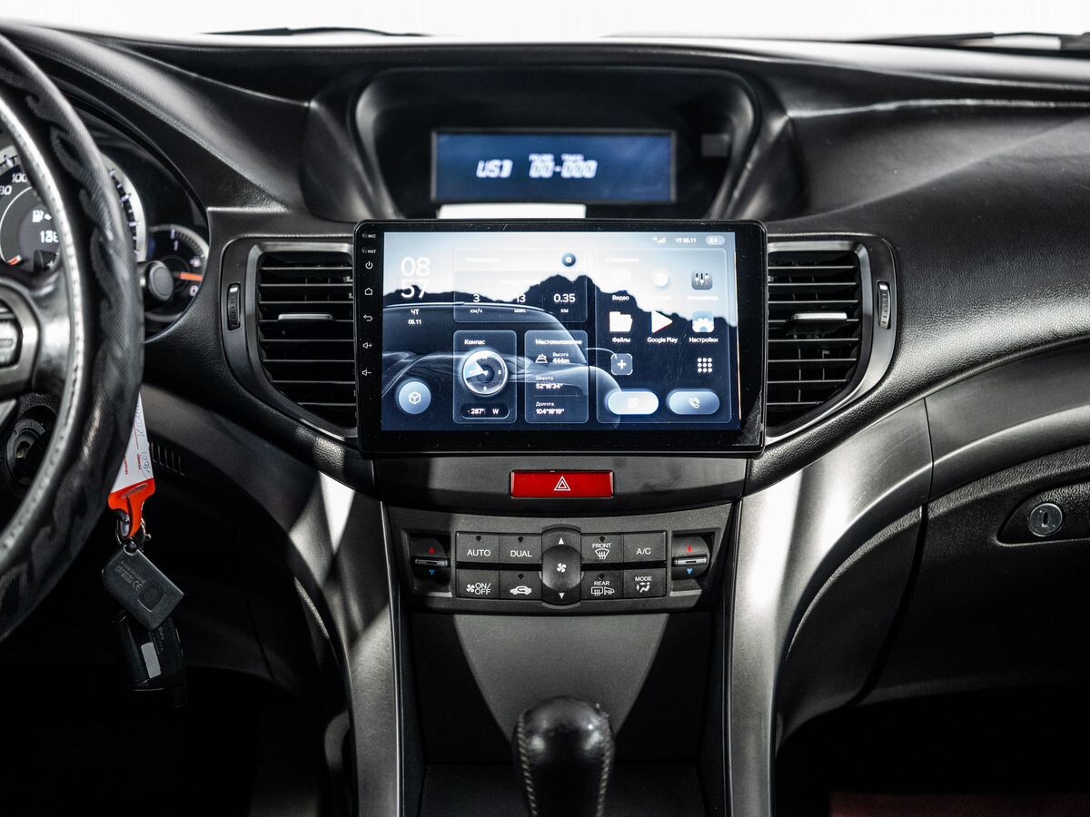 Honda Accord 2011 - фото автомобиля