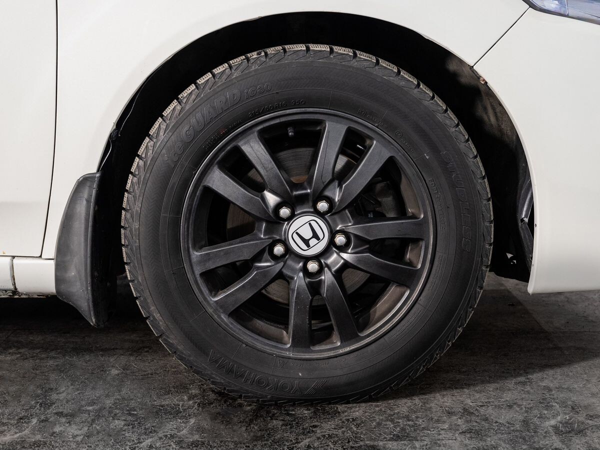 Honda Accord 2011 - фото автомобиля