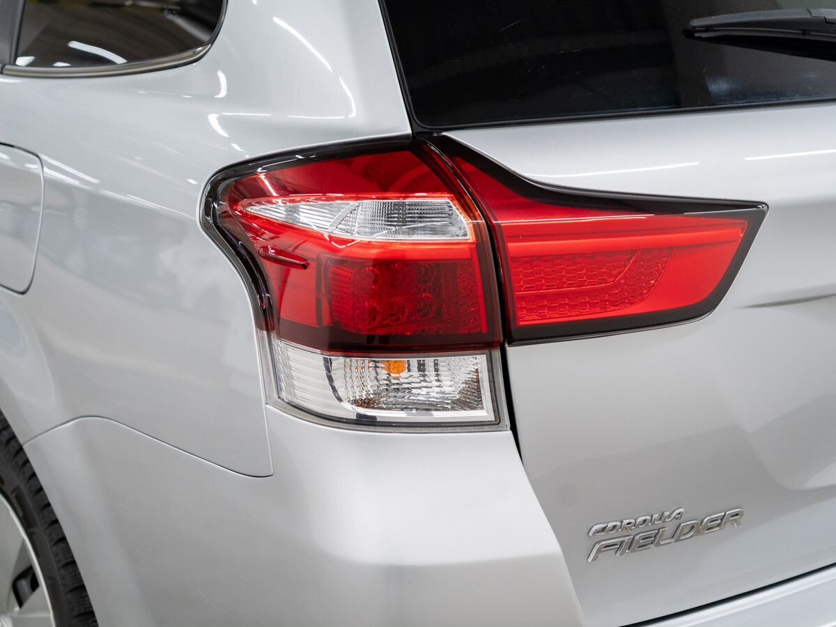 Toyota Corolla 2017 - фото автомобиля