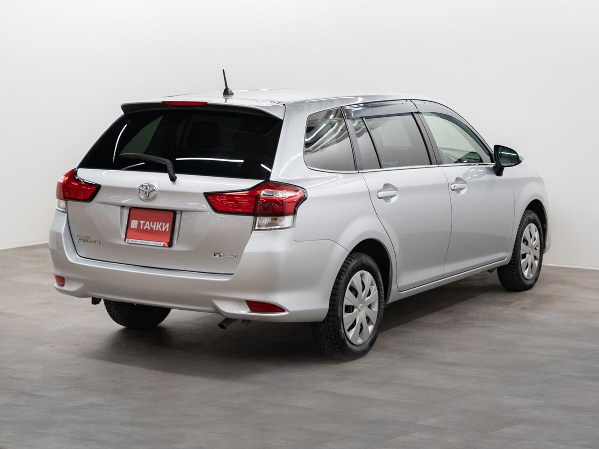 Toyota Corolla 2017 - фото автомобиля