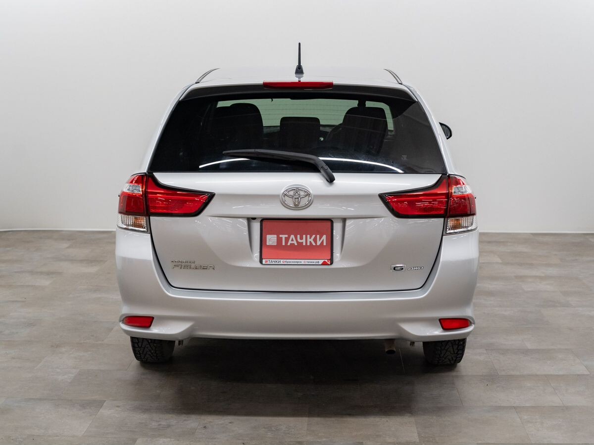 Toyota Corolla 2017 - фото автомобиля