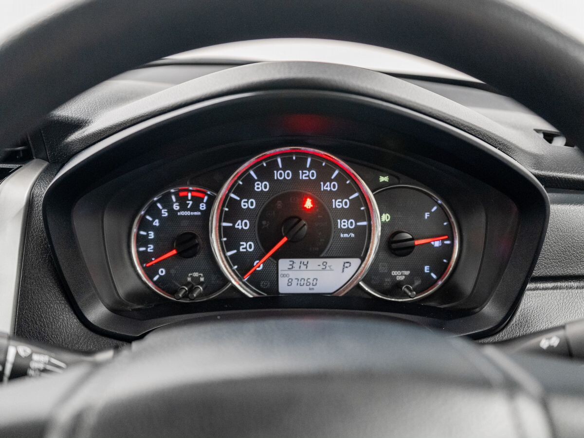 Toyota Corolla 2017 - фото автомобиля