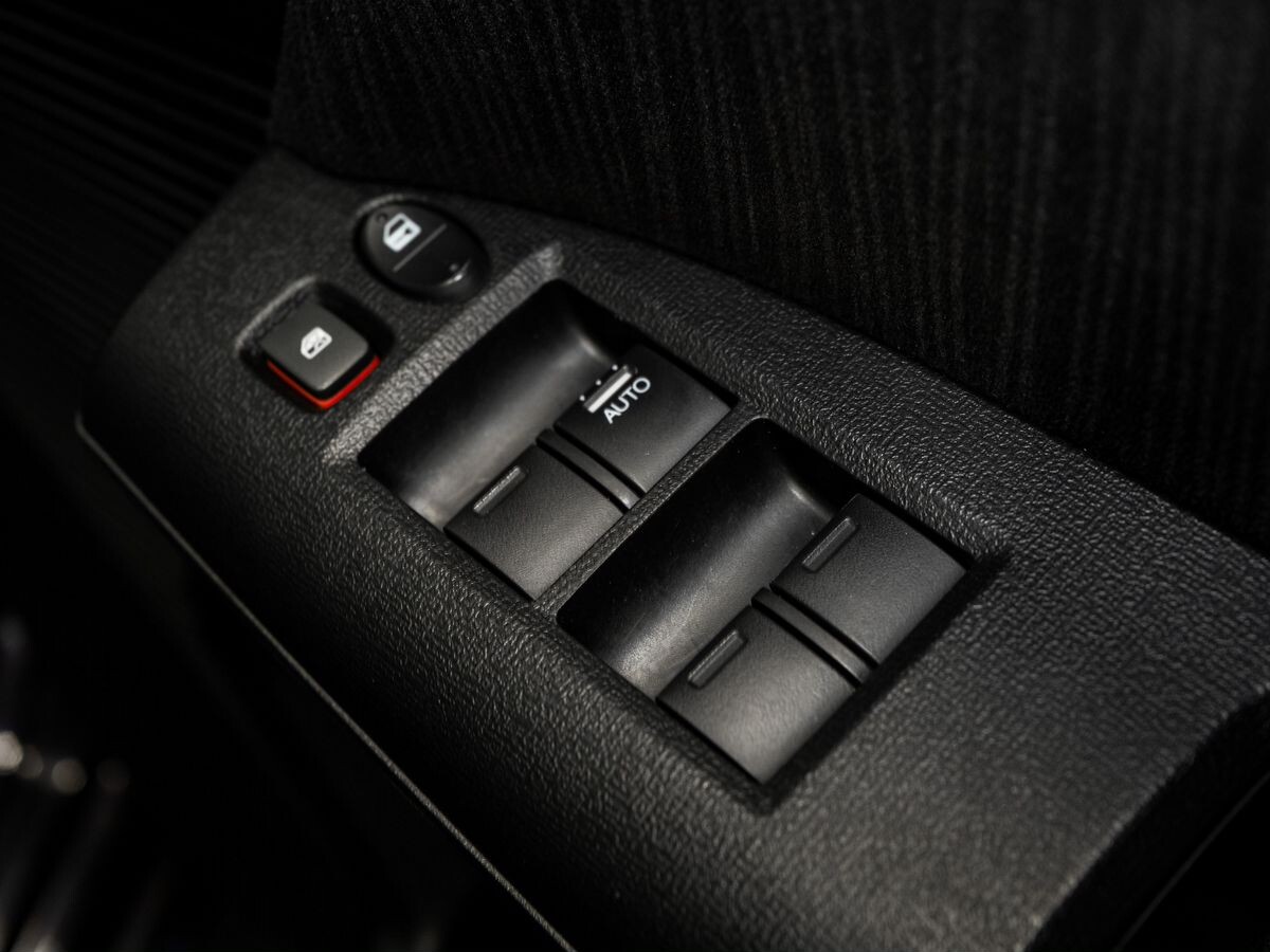 Honda Freed 2012 - фото автомобиля