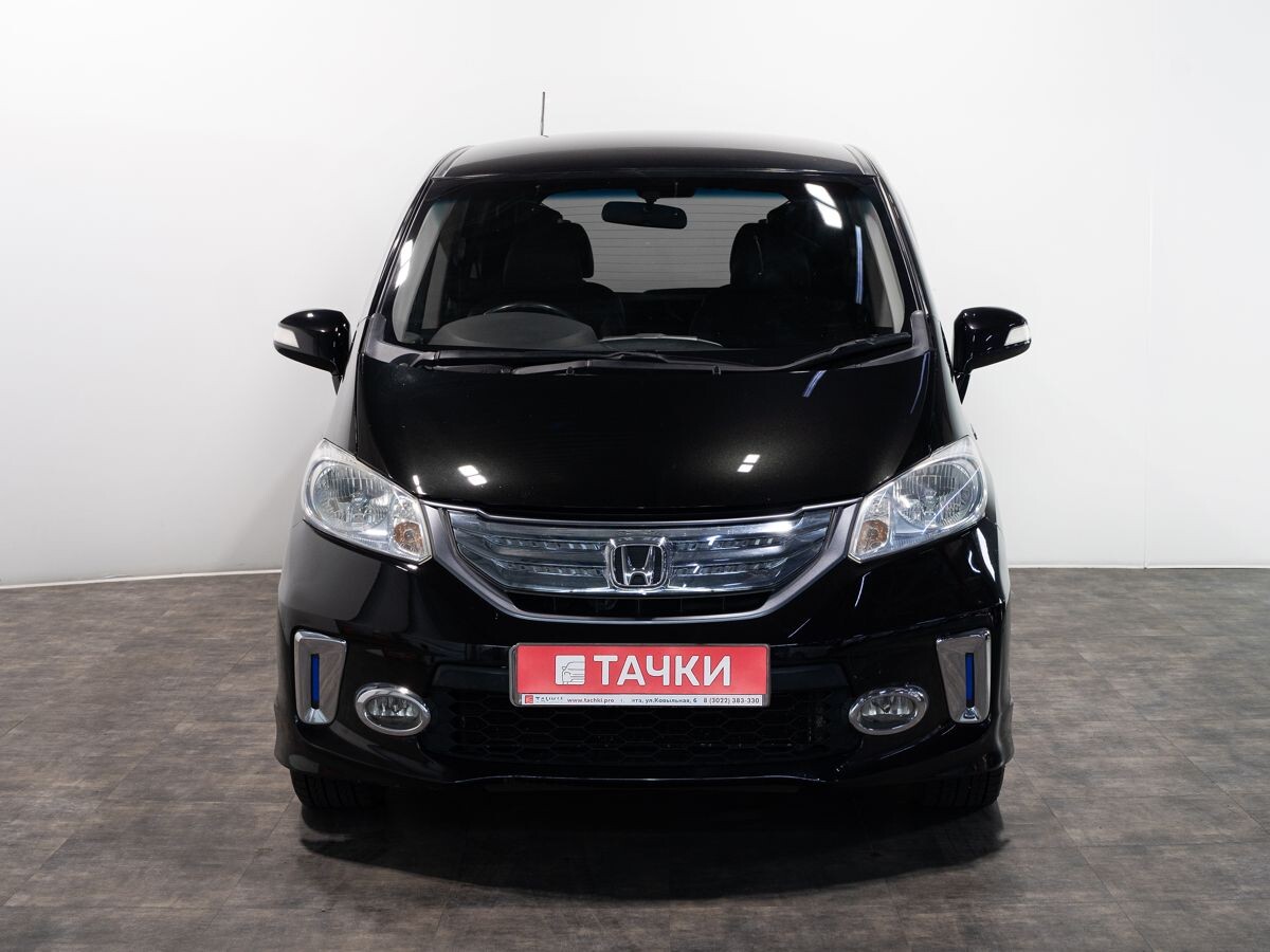 Honda Freed 2012 - фото автомобиля