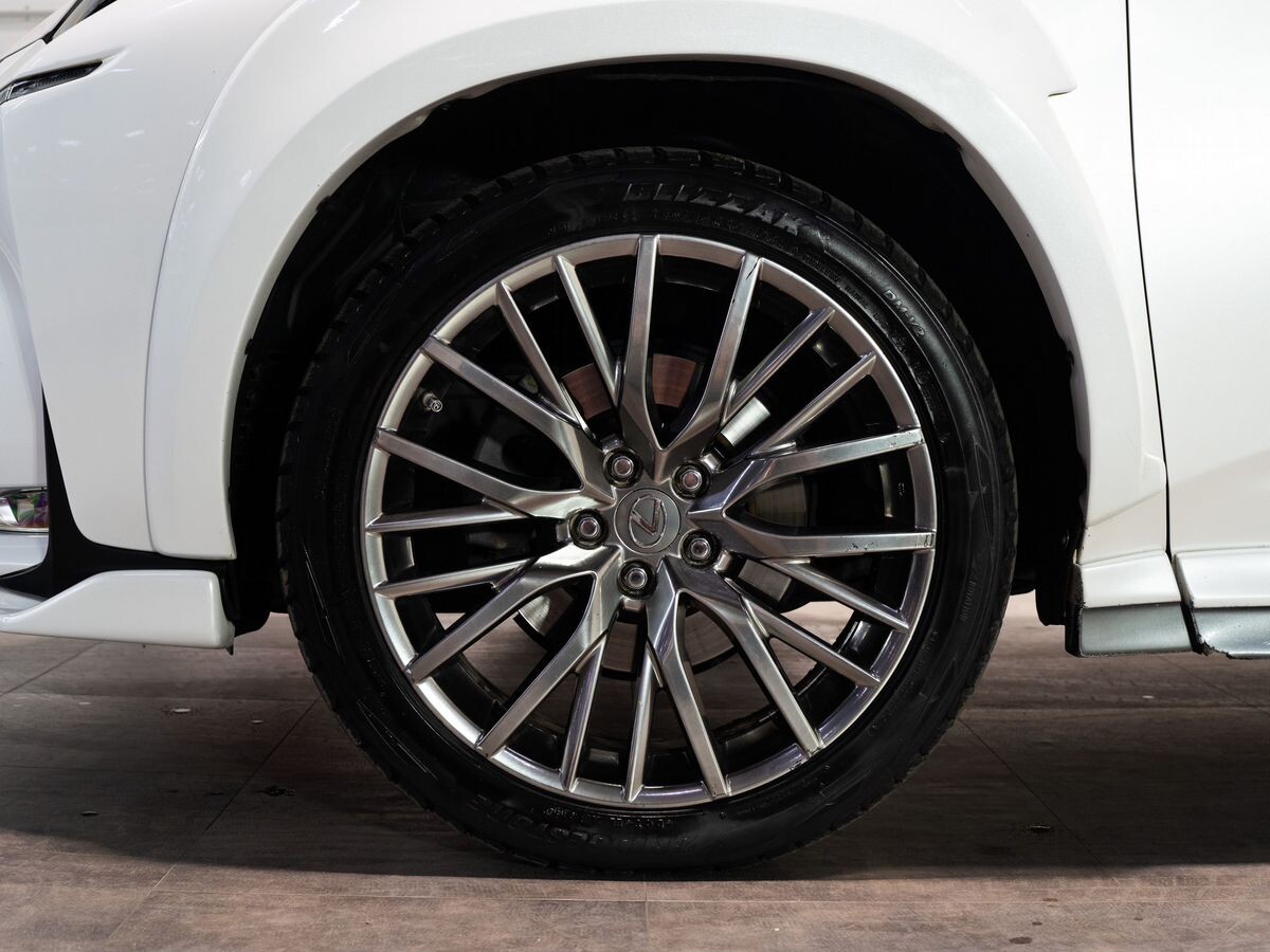 Lexus NX 2016 - фото автомобиля