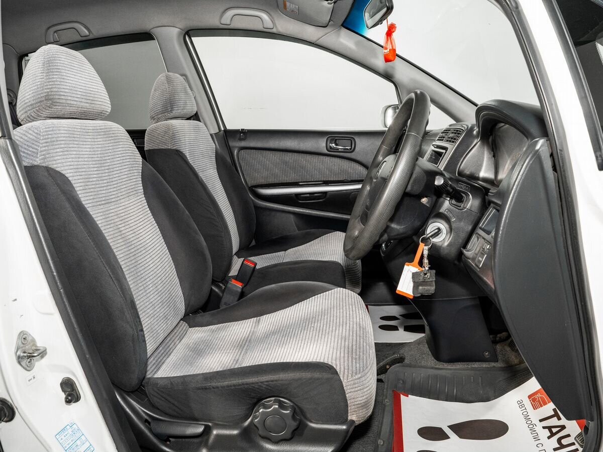 Honda Stream 2002 - фото автомобиля