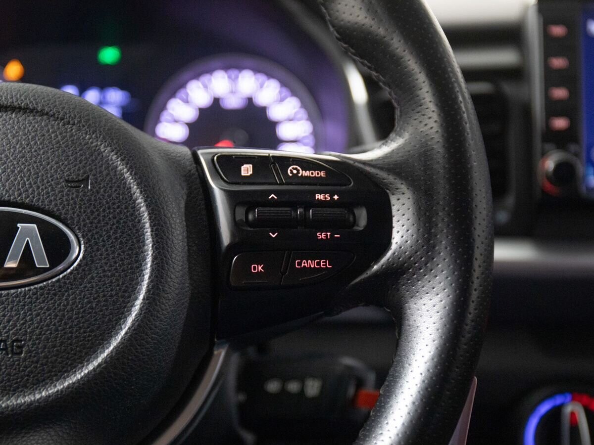 Kia Stonic 2019 - фото автомобиля