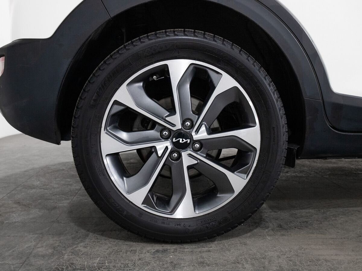 Kia Stonic 2019 - фото автомобиля