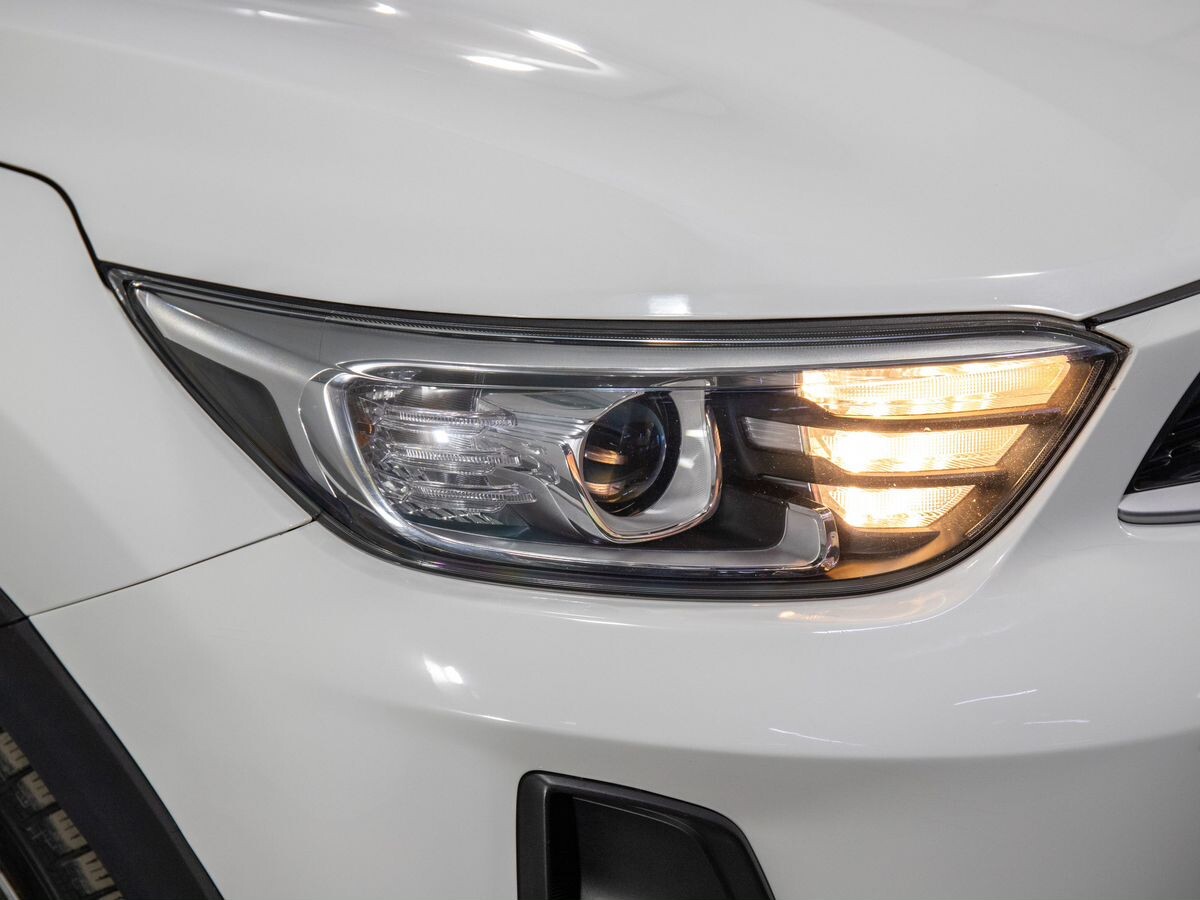 Kia Stonic 2019 - фото автомобиля