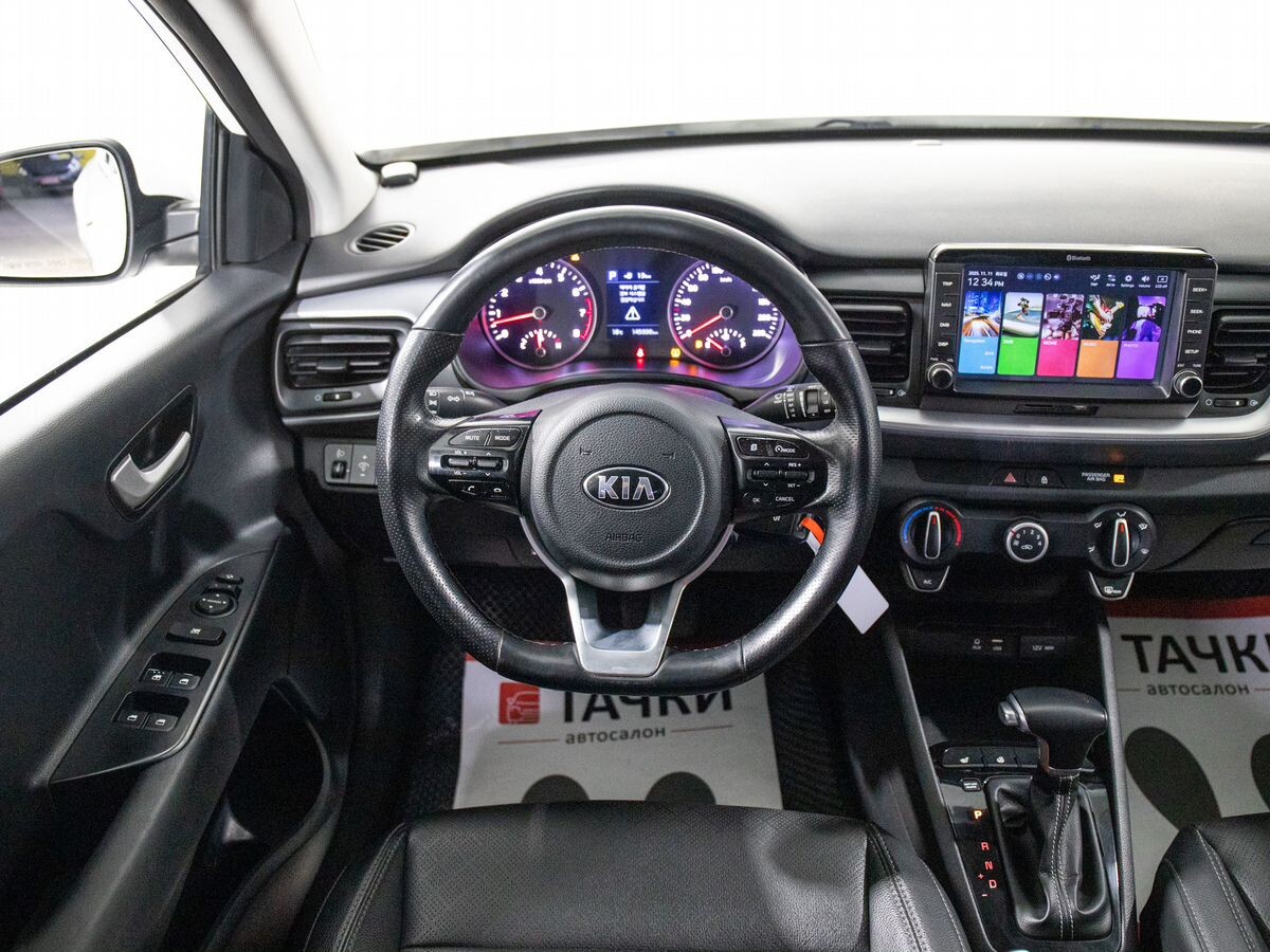 Kia Stonic 2019 - фото автомобиля