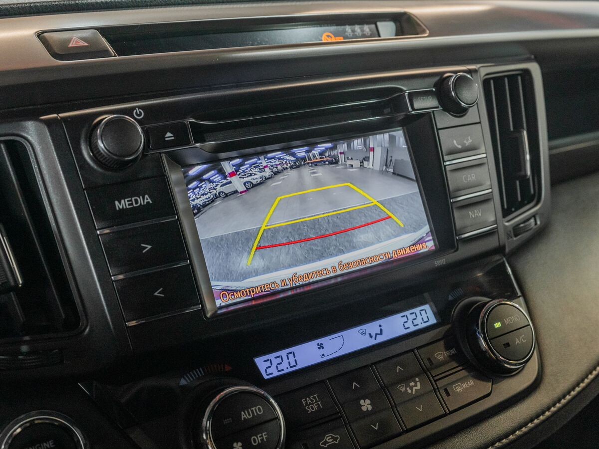 Toyota RAV4 2016 - фото автомобиля