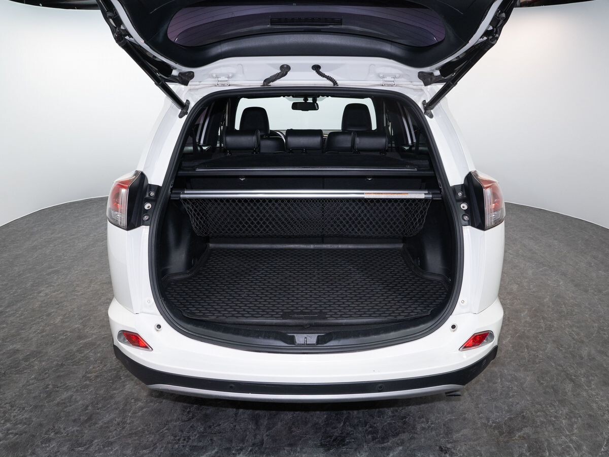 Toyota RAV4 2016 - фото автомобиля