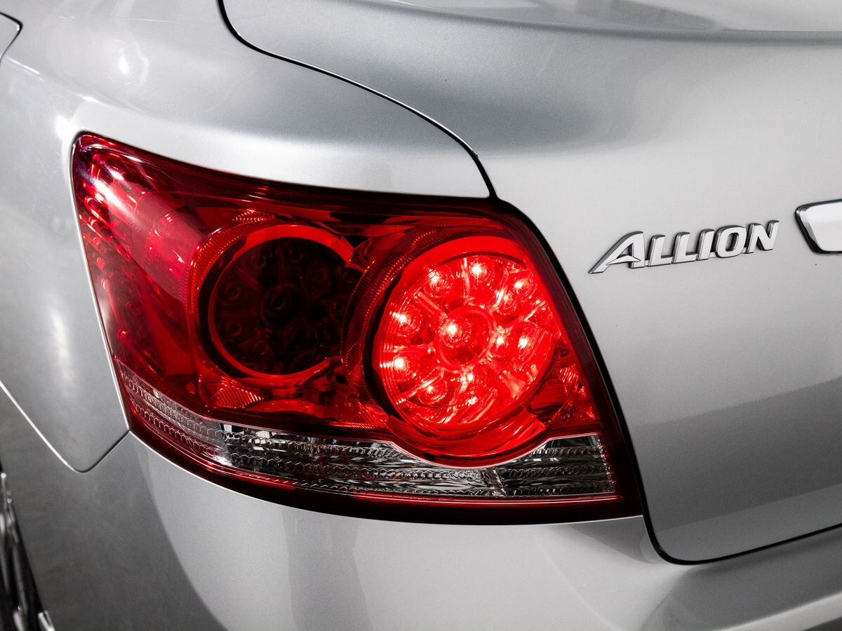 Toyota Allion 2010 - фото автомобиля