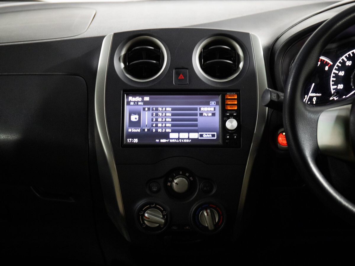 Nissan Note 2013 - фото автомобиля