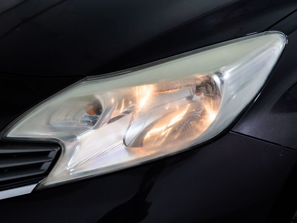 Nissan Note 2013 - фото автомобиля