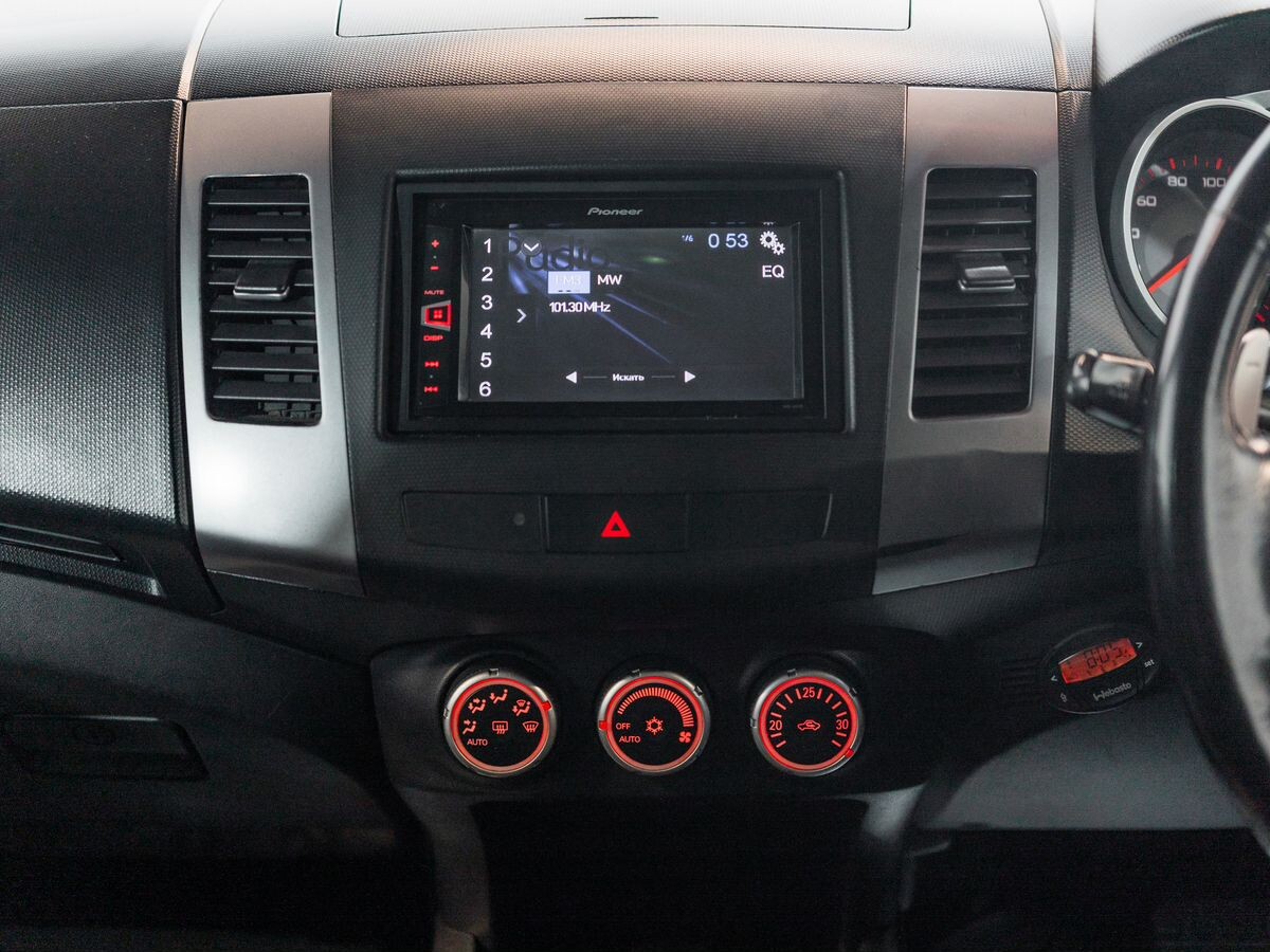 Mitsubishi Outlander 2005 - фото автомобиля