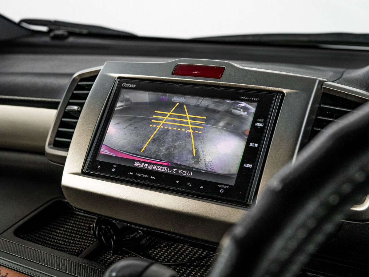 Honda Freed 2014 - фото автомобиля