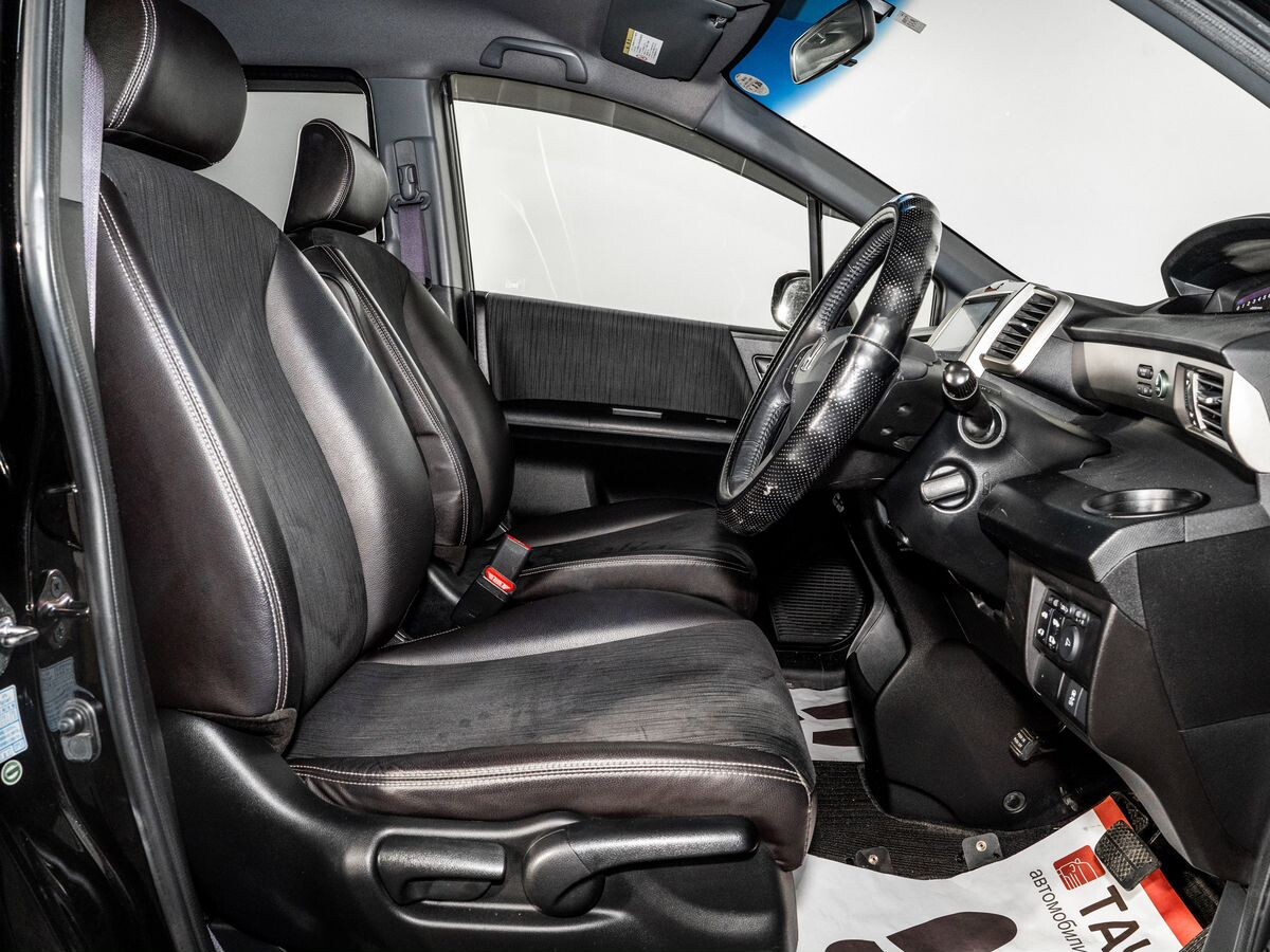 Honda Freed 2014 - фото автомобиля