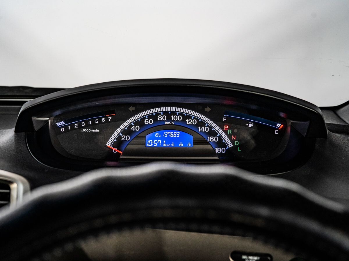 Honda Freed 2014 - фото автомобиля