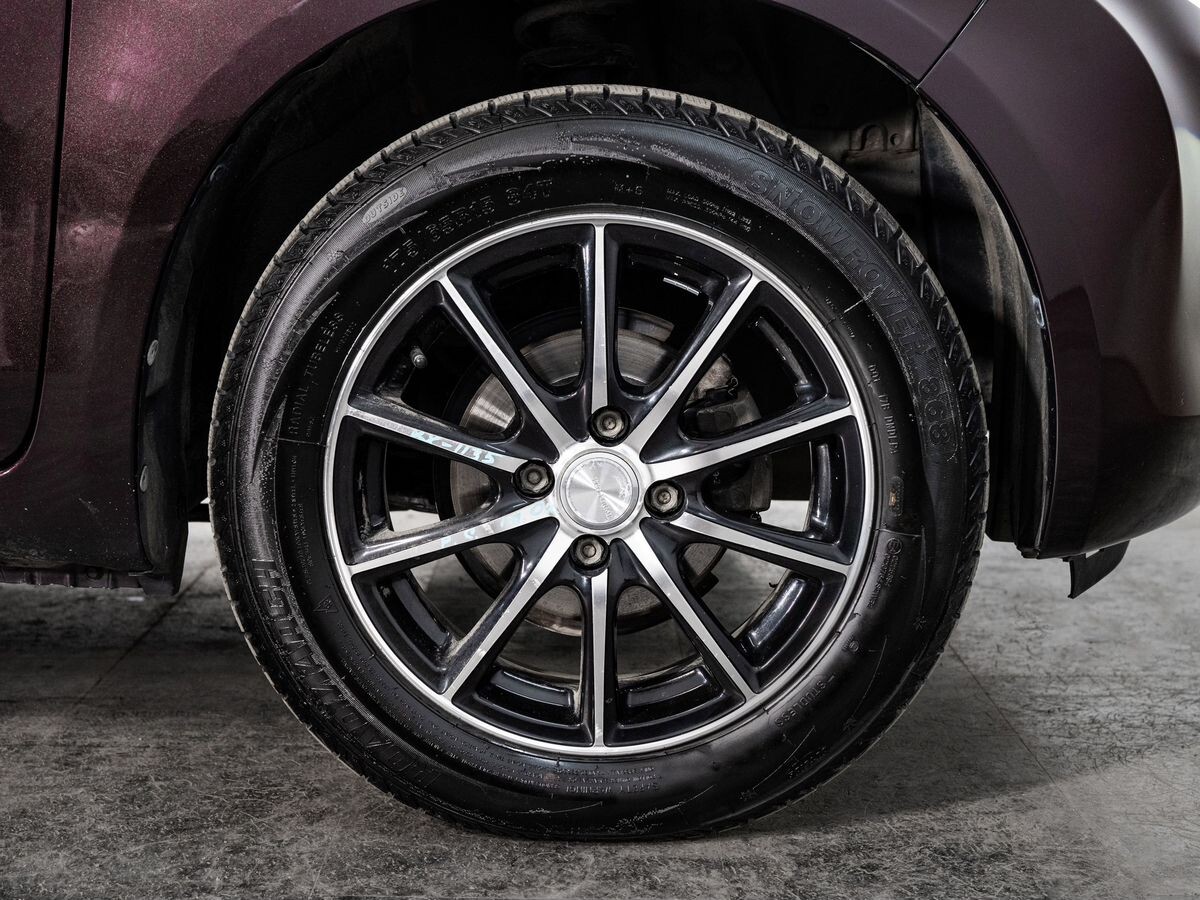 Toyota Passo 2010 - фото автомобиля