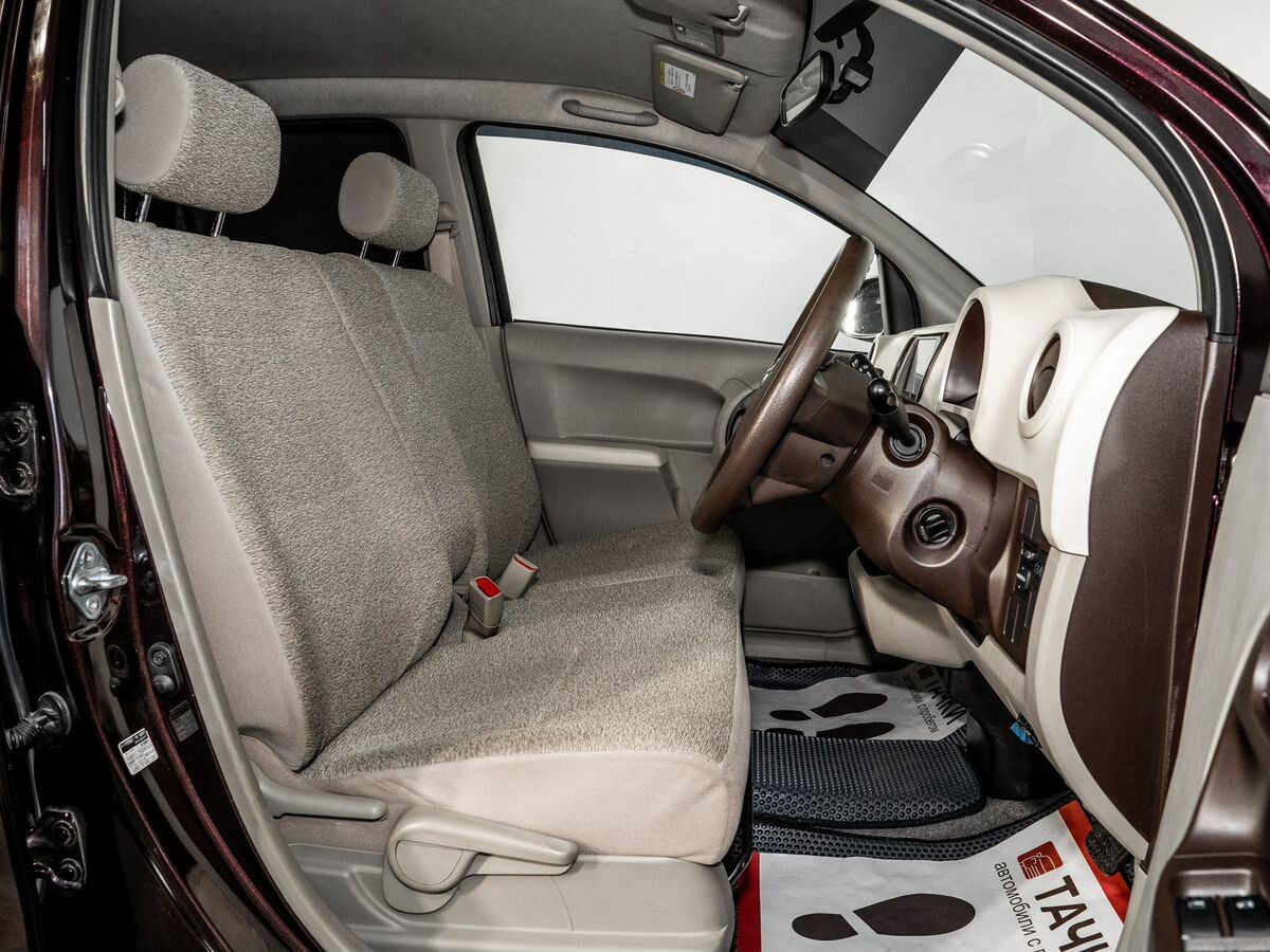 Toyota Passo 2010 - фото автомобиля