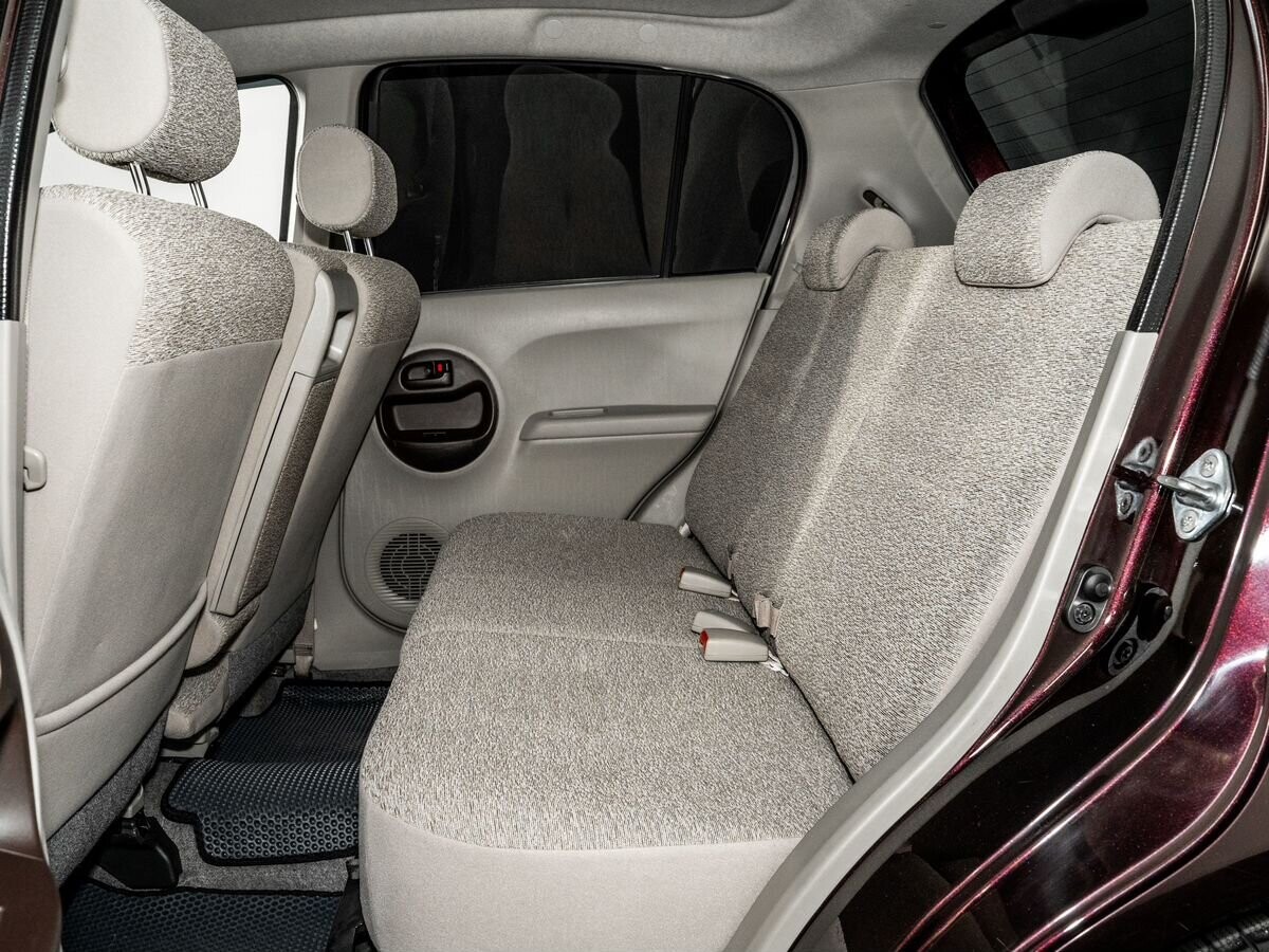 Toyota Passo 2010 - фото автомобиля