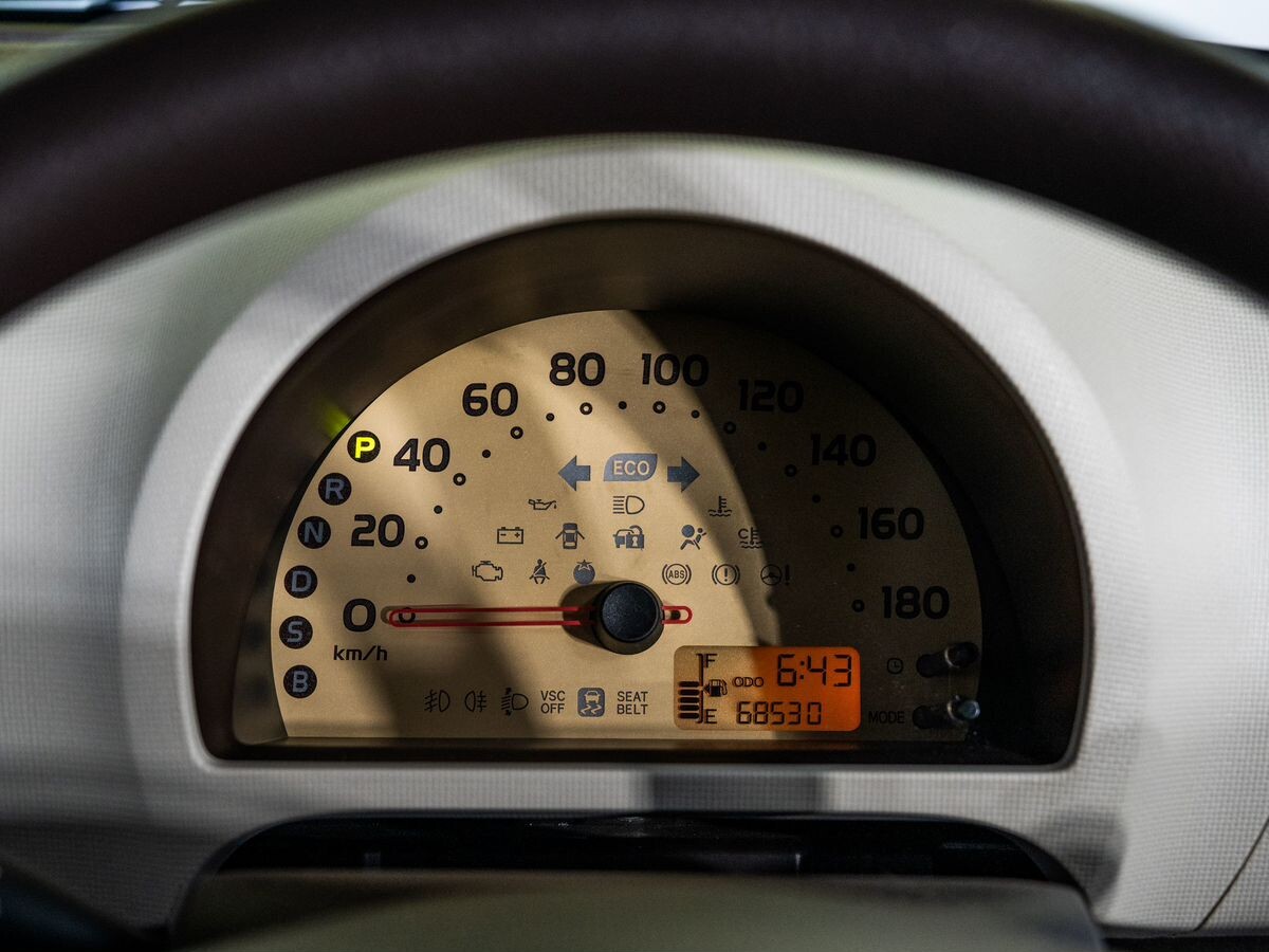 Toyota Passo 2010 - фото автомобиля