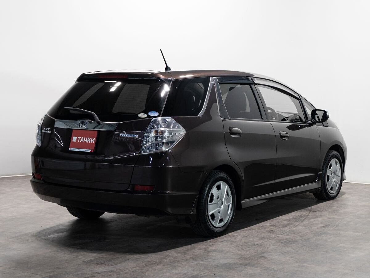 Honda Fit Shuttle 2011 - фото автомобиля