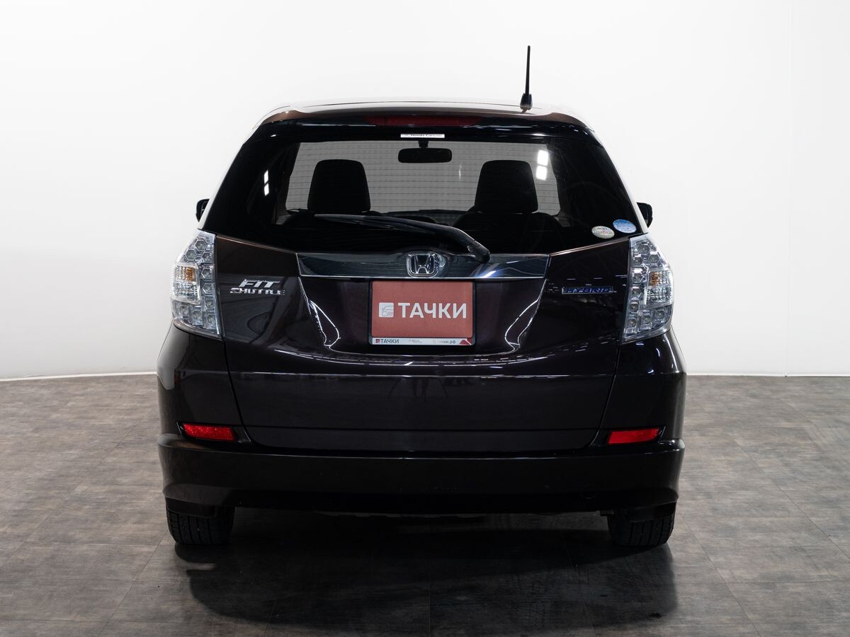 Honda Fit Shuttle 2011 - фото автомобиля