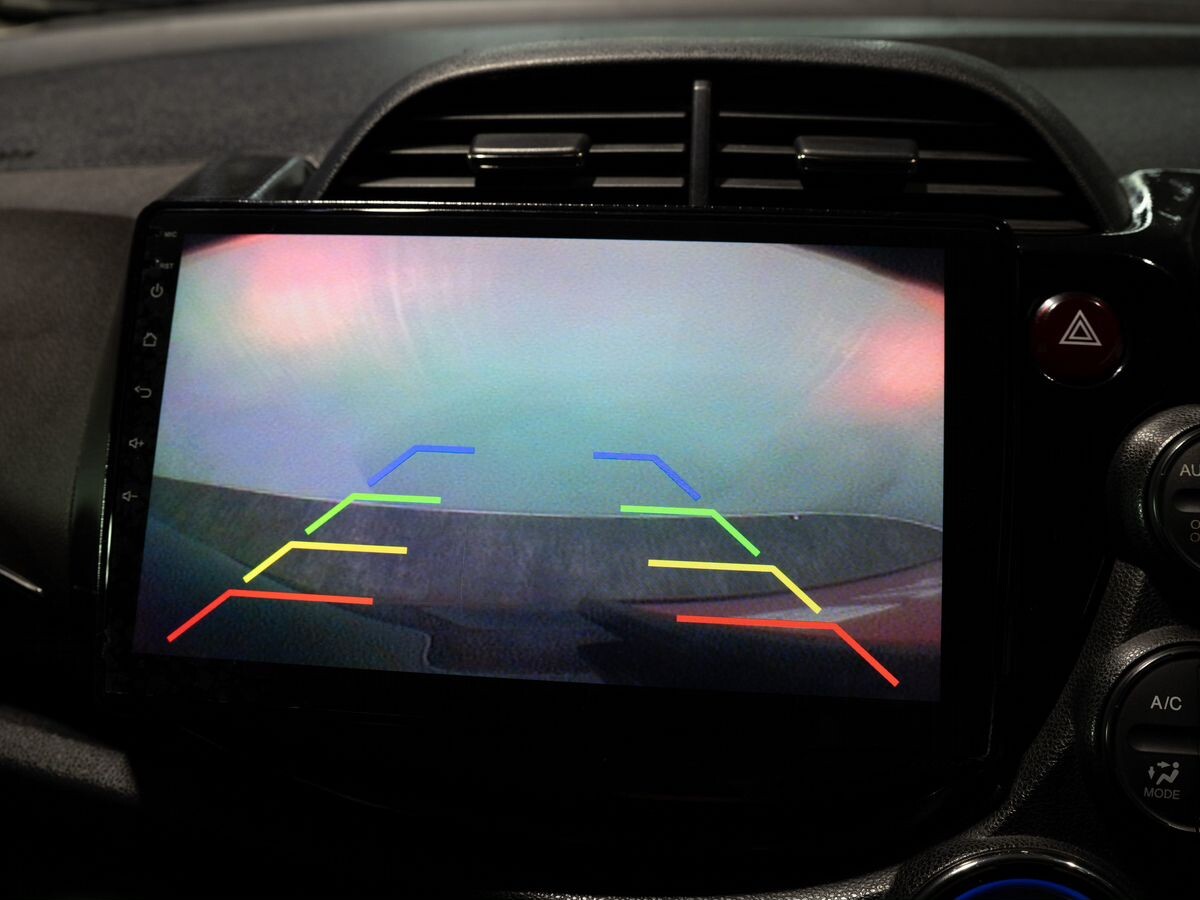 Honda Fit Shuttle 2011 - фото автомобиля