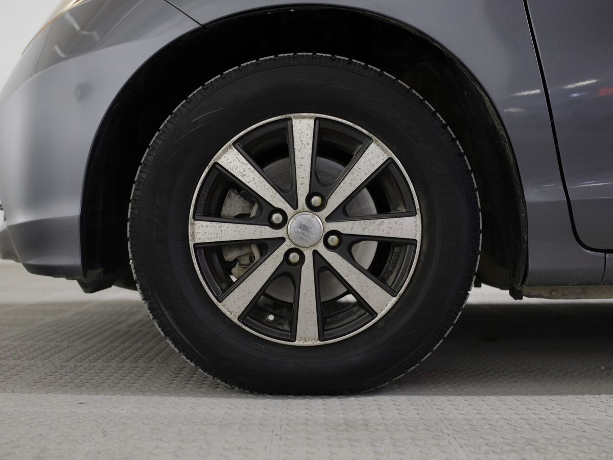 Honda Freed 2010 - фото автомобиля