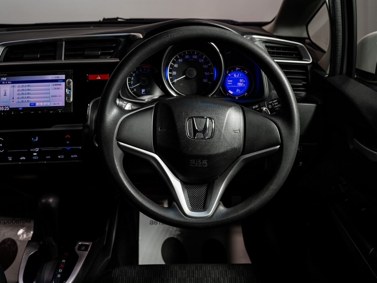 Honda Fit 2013 - фото автомобиля
