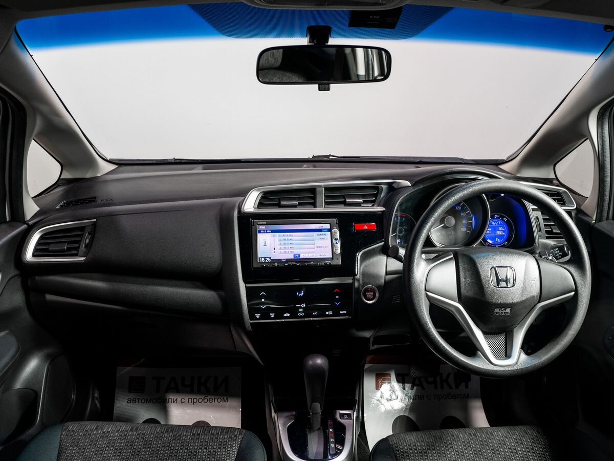 Honda Fit 2013 - фото автомобиля