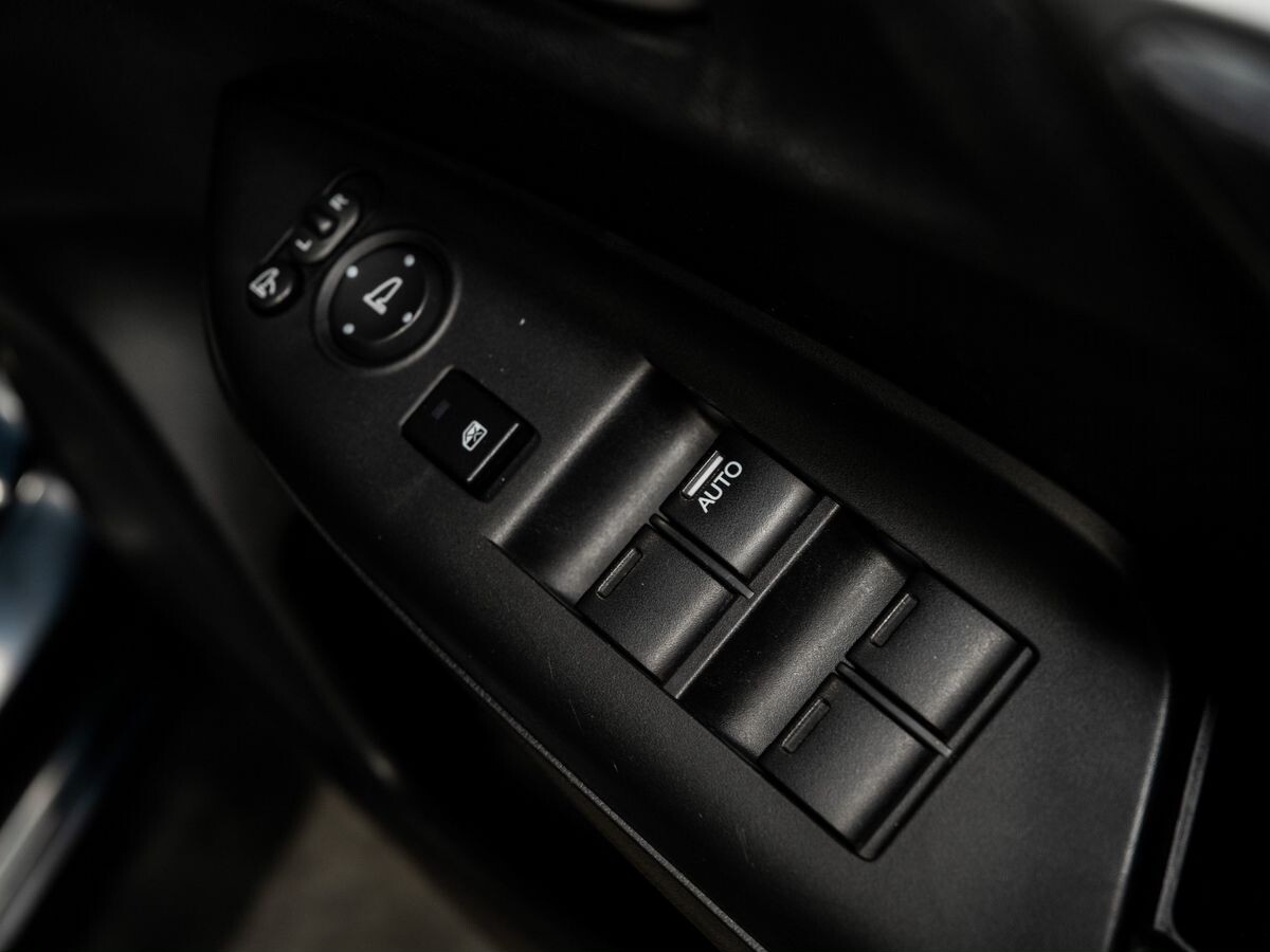 Honda Shuttle 2015 - фото автомобиля