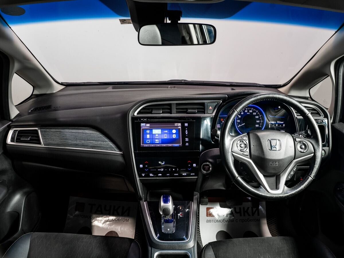 Honda Shuttle 2015 - фото автомобиля