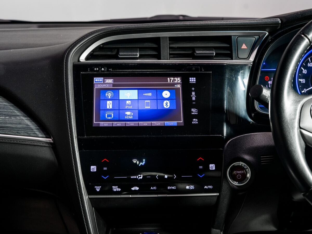 Honda Shuttle 2015 - фото автомобиля