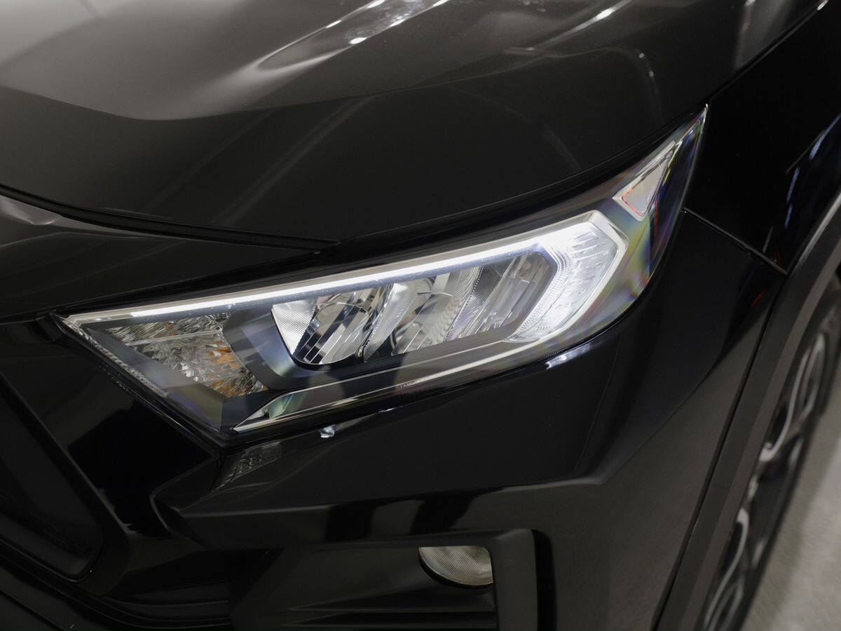 Toyota RAV4 2019 - фото автомобиля