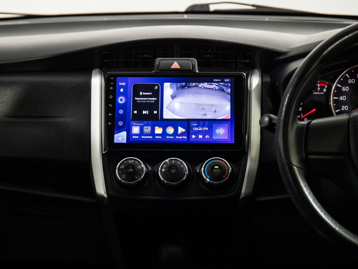 Toyota Corolla 2017 - фото автомобиля