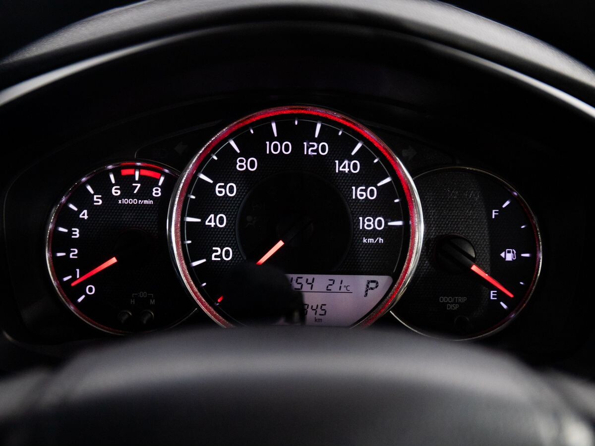 Toyota Corolla 2017 - фото автомобиля