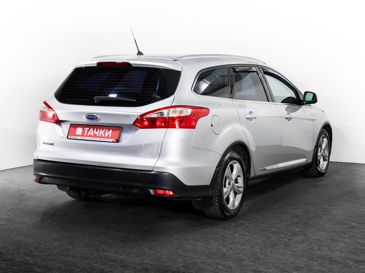 Ford Focus 2013 - фото автомобиля