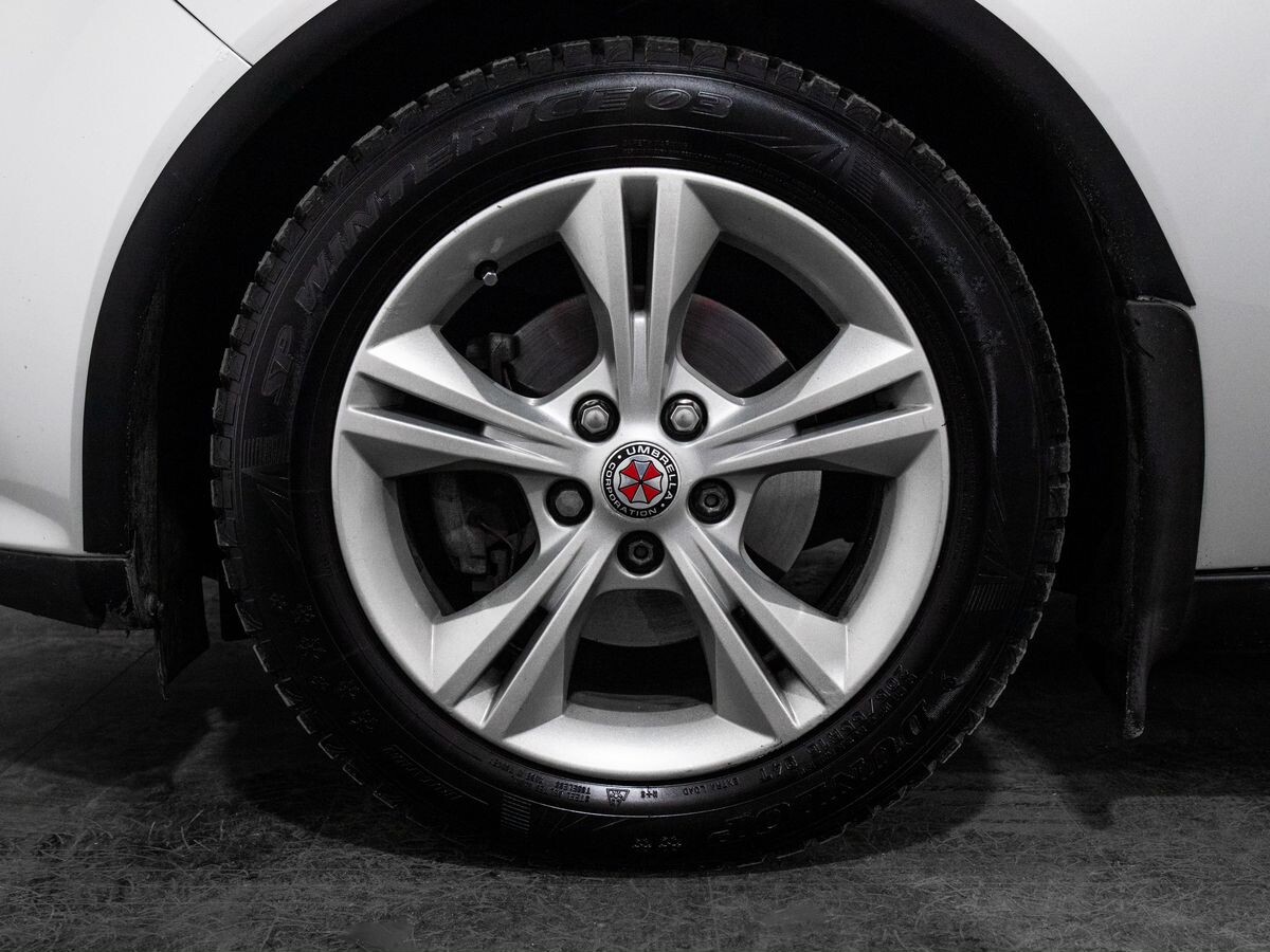 Ford Focus 2013 - фото автомобиля