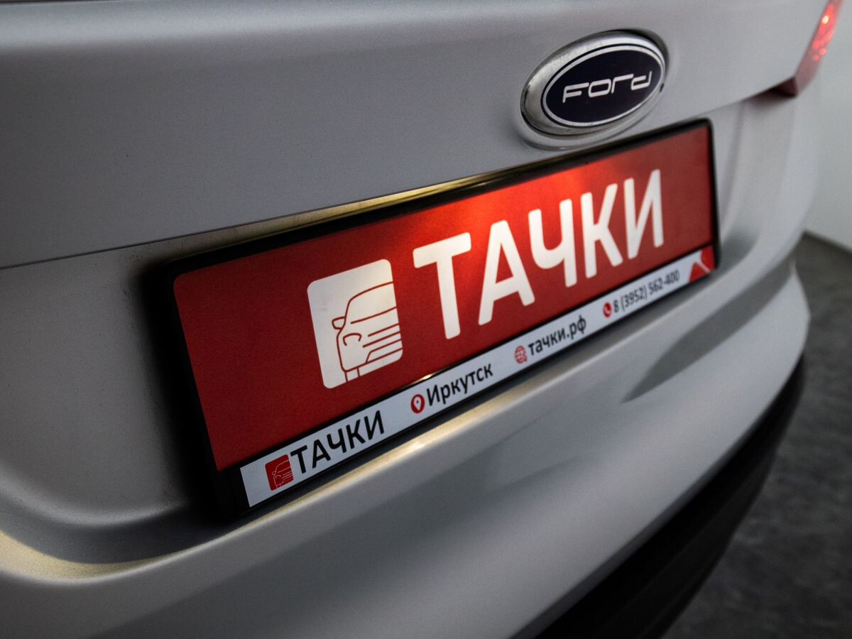 Ford Focus 2013 - фото автомобиля