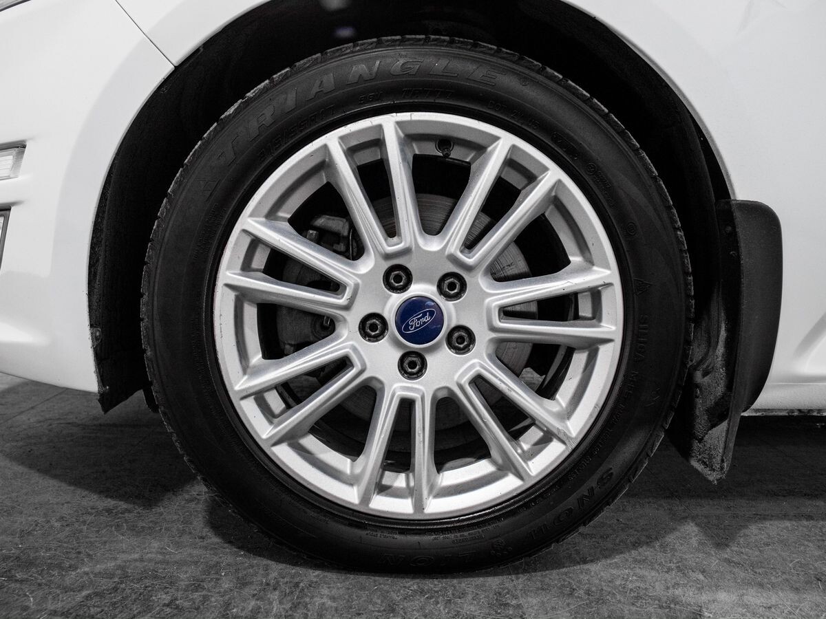 Ford Mondeo 2012 - фото автомобиля