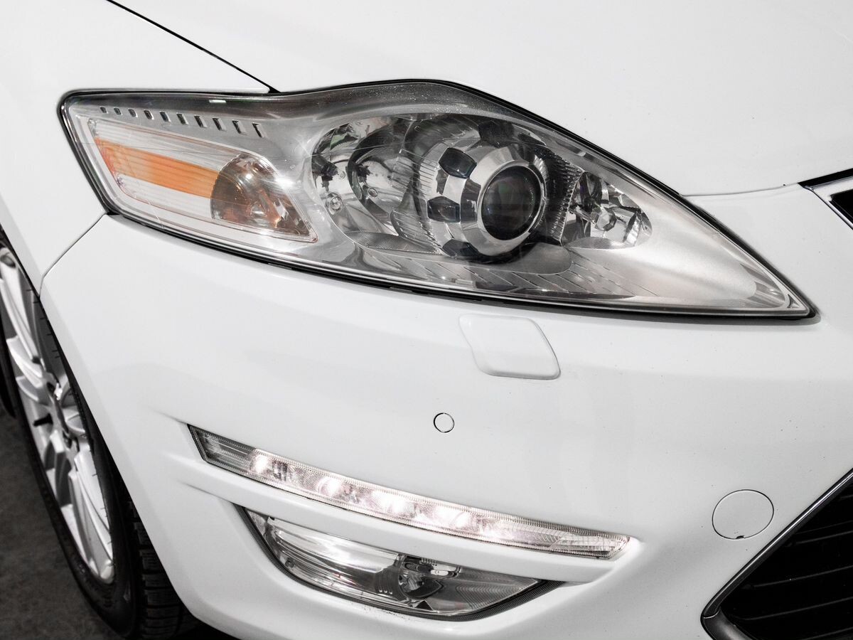 Ford Mondeo 2012 - фото автомобиля