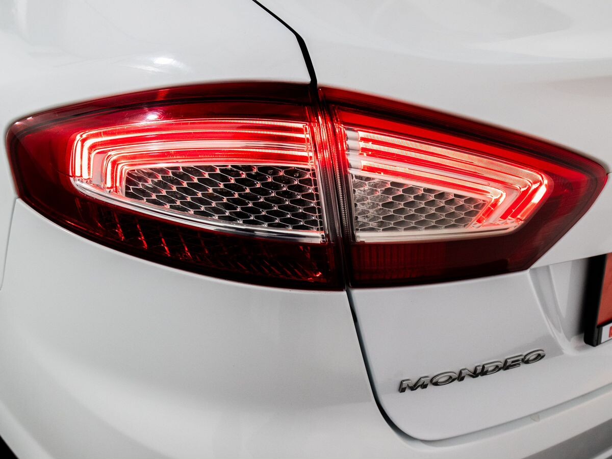 Ford Mondeo 2012 - фото автомобиля