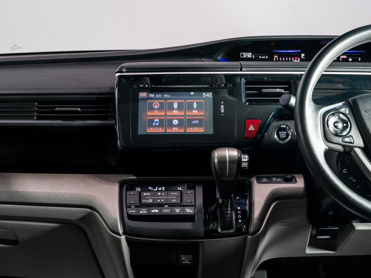 Honda Stepwgn 2016 - фото автомобиля