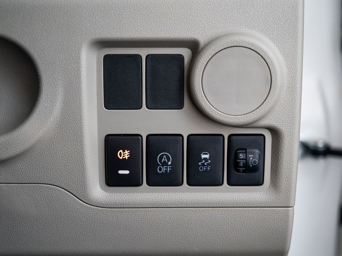 Daihatsu Boon 2016 - фото автомобиля